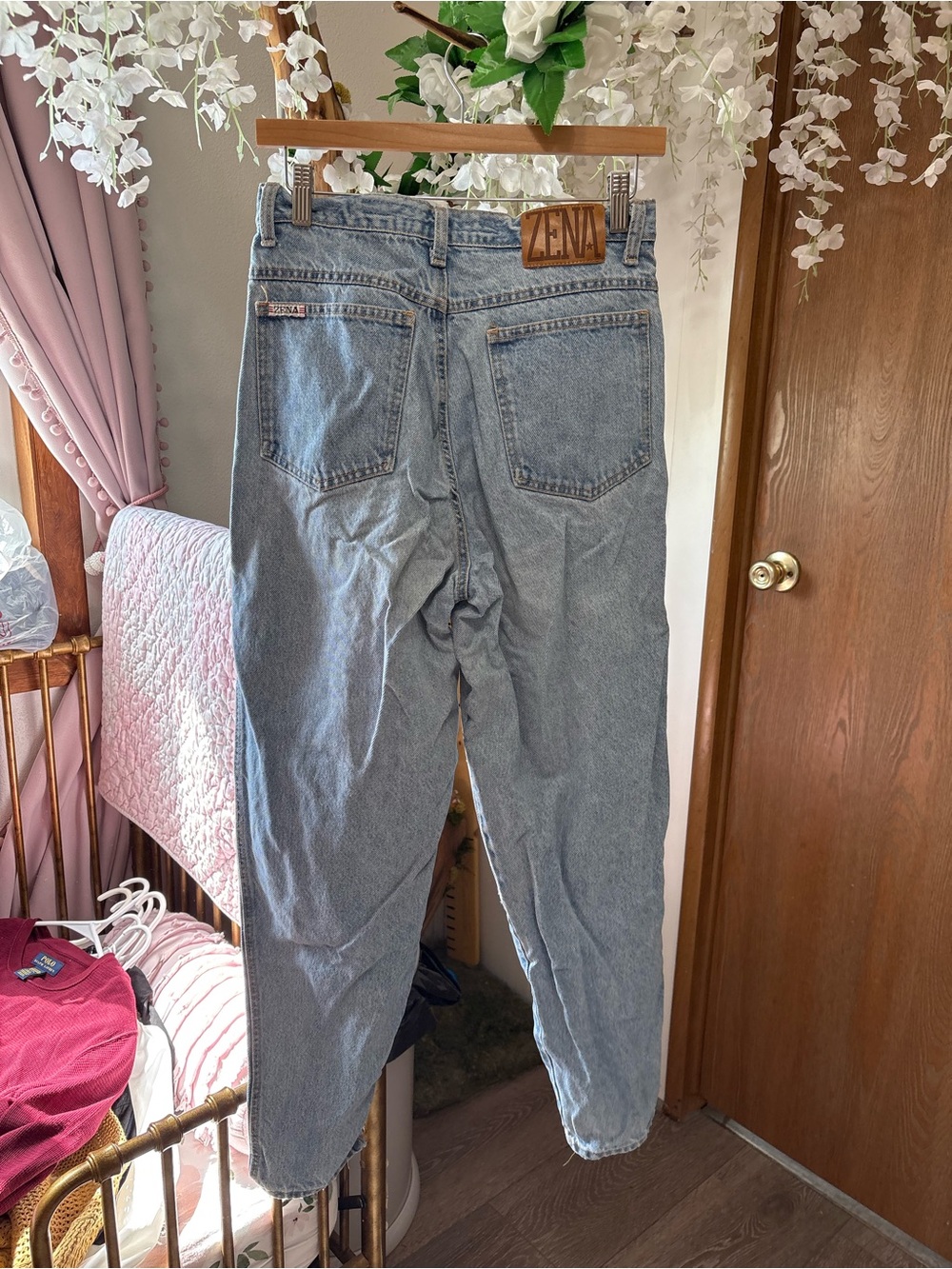 Zena High-Rise Vintage Women's Jeans in Light Blue Denim